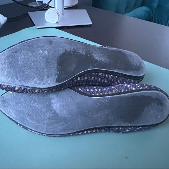 Rothys The Point retired blue plaid with tassels size 11 - Picture 6 of 8
